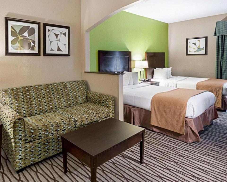 Quality Suites Sulphur Exterior foto
